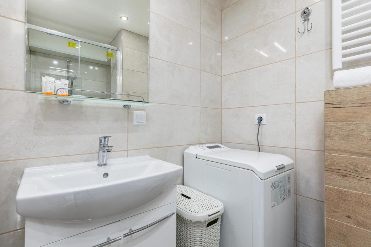 Marynarzy Okretow Pogranicza Apartments By Noclegi Renters Kołobrzeg Exterior foto